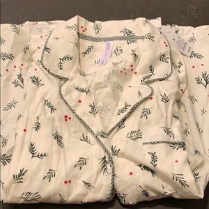 NWT Holly Pajamas